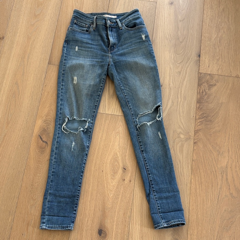 Levi's 721 high rise skinny Blue Ripped jeans